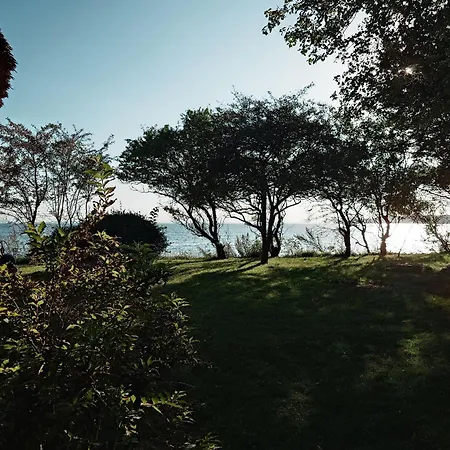Historic Idyll Close To The Water فابورغ